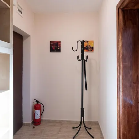 Talisman V Apartment